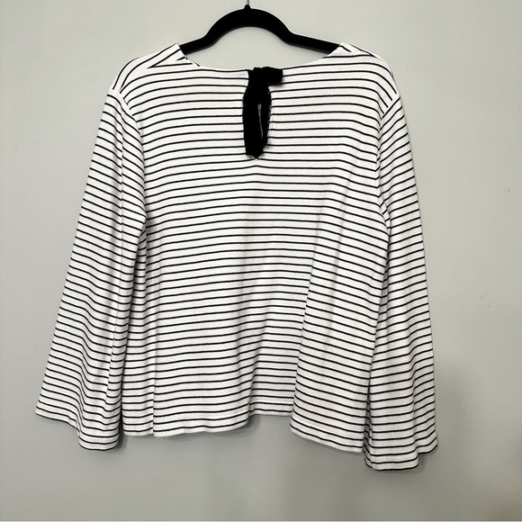 Banana Republic 100% cotton Flowy Blouse White and Navy Stripes Bow Size Large - Picture 6 of 9